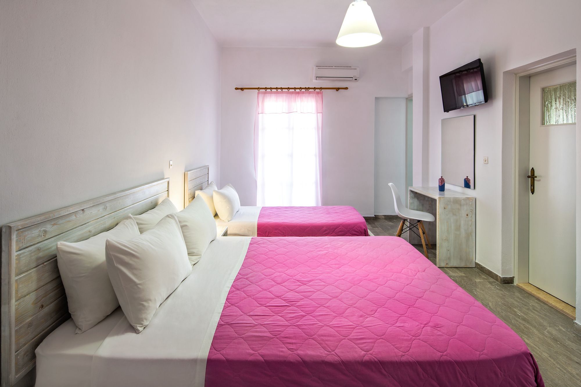 Kavallaris & Hotel